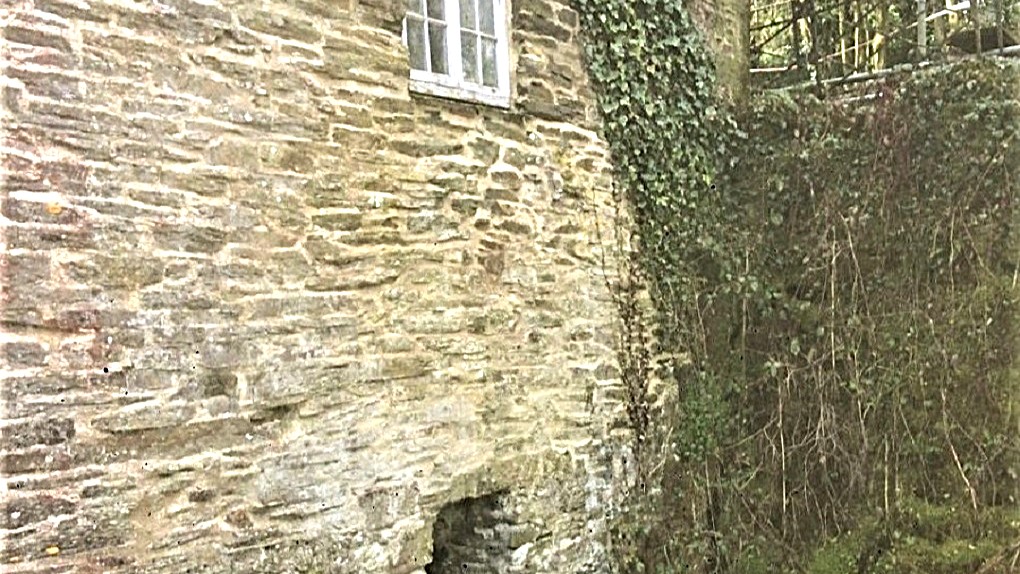 Lime Pointing Cornwall Before and After