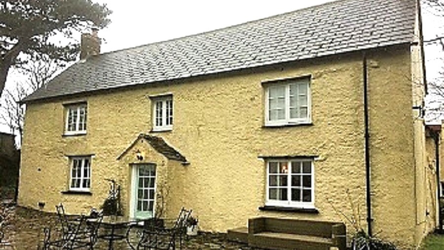 Damp Walls In Cornwall 4