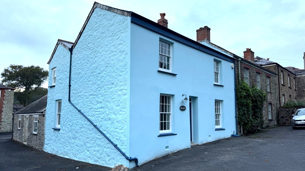 Lime Rendering and Lime Pointing Cob Cottage Cornwall