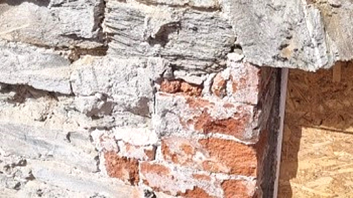 Lime Rendering and Lime Pointing Cob Cottage Cornwall